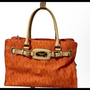 FABULOUS Michael Kors perfect for Fall
